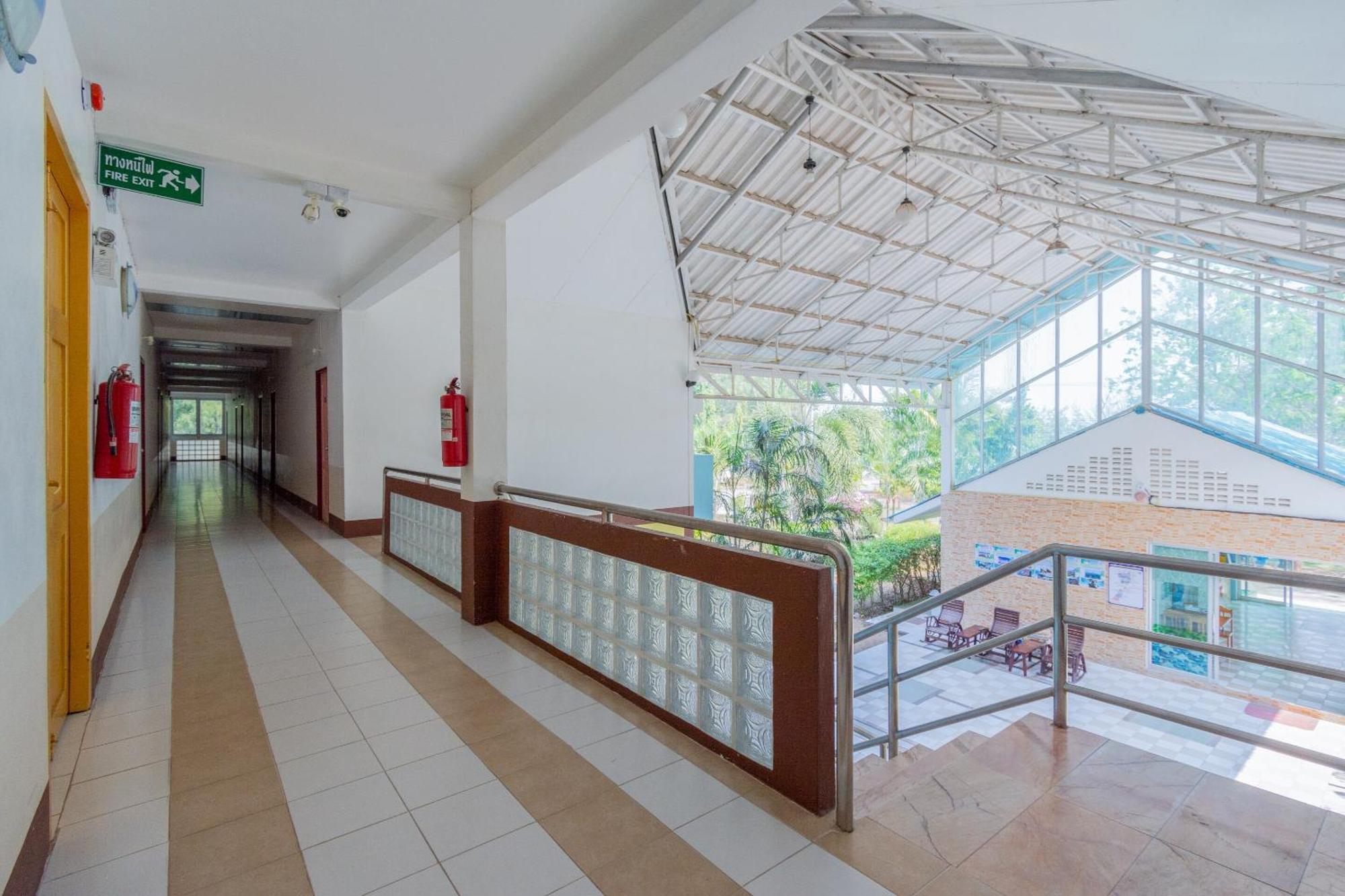 OYO 614 Koh Lak Resort Prachuap Khiri Khan Exterior foto